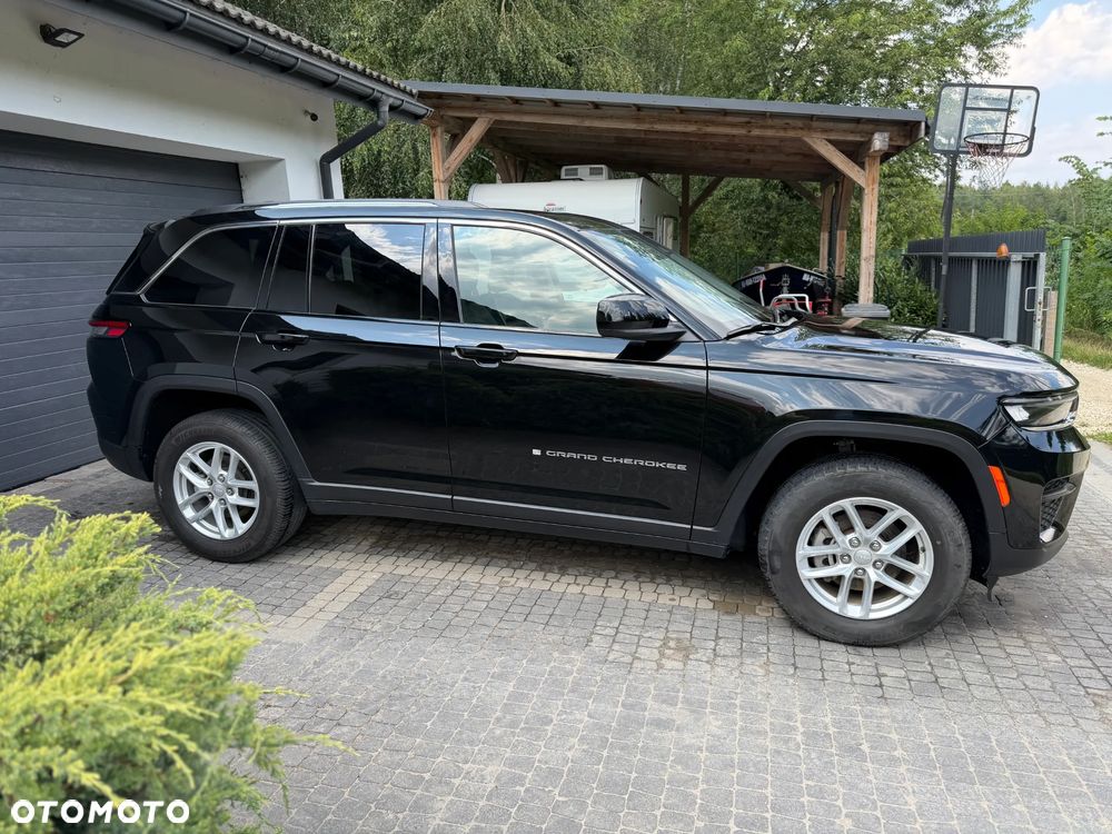 Jeep Grand Cherokee - 31