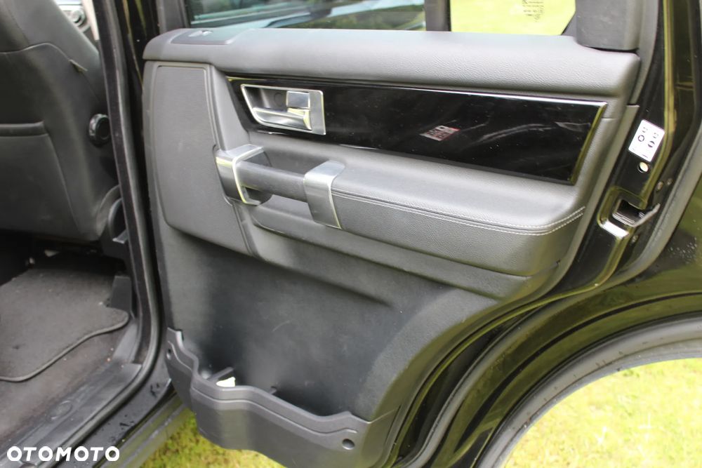 Land Rover Discovery IV 3.0 SD V6 Landmark - 25