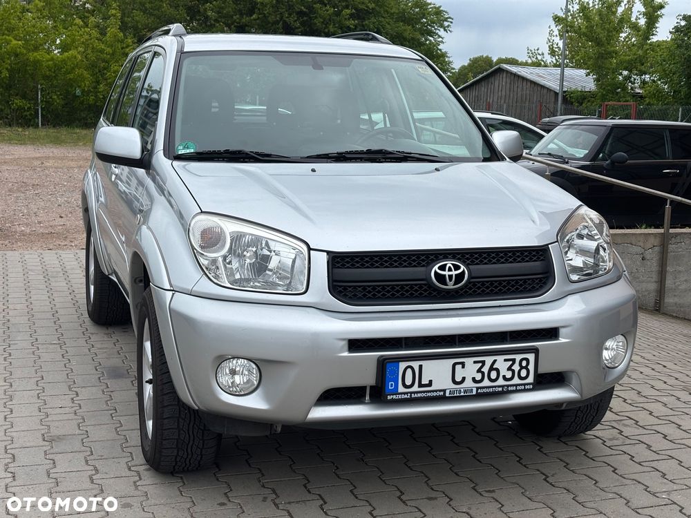 Toyota RAV4 2.0 VVT-i 4x4 - 15