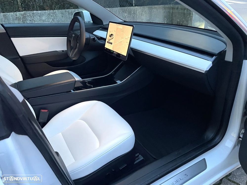 Tesla Model 3 RWD - 18