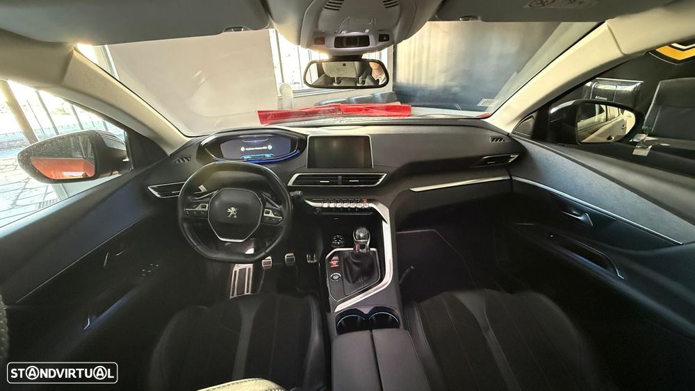 Peugeot 3008 PureTech 130 Stop & Start GPF Crossway - 16