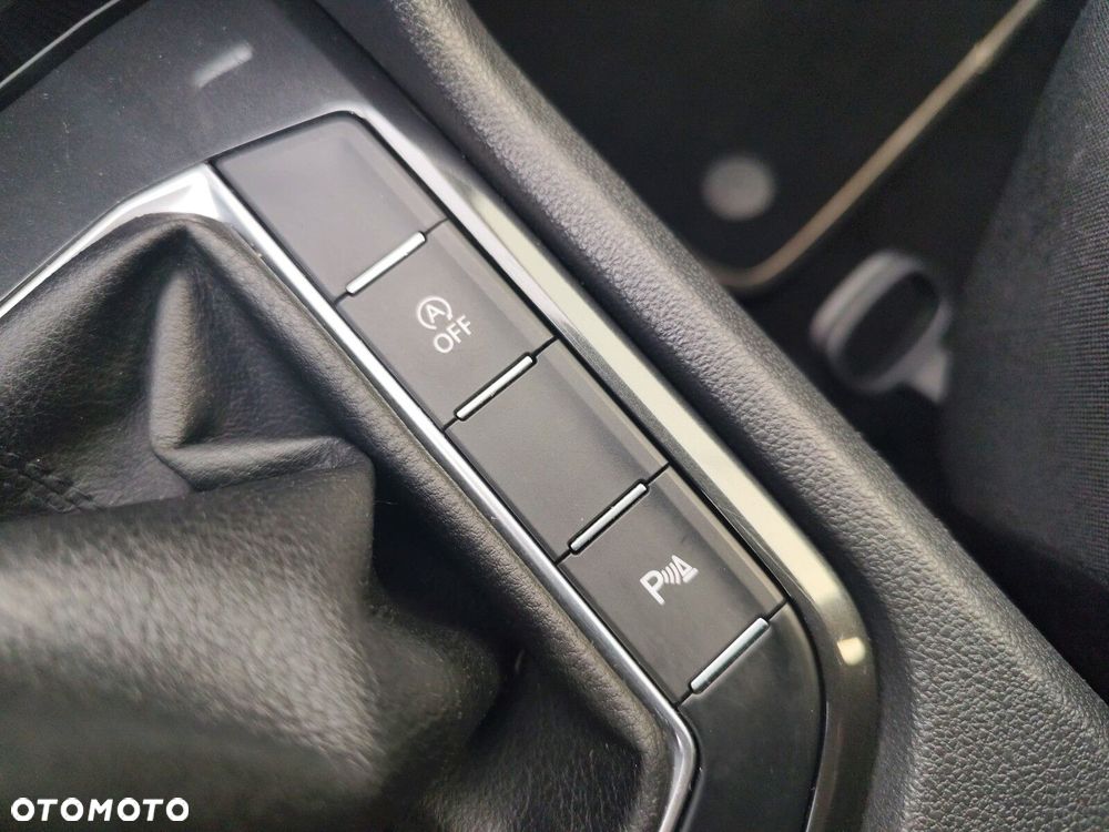 Volkswagen Tiguan - 24