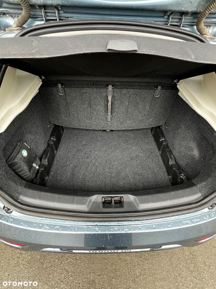 Volvo V40 D2 Summum - 25