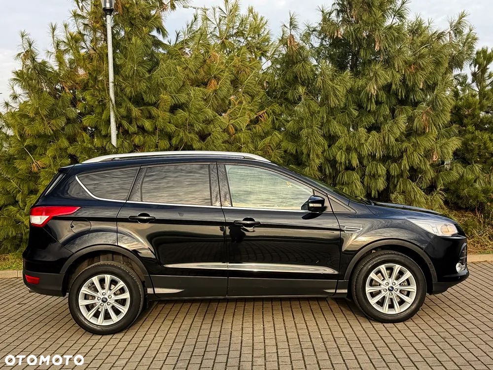 Ford Kuga 2.0 TDCi 2x4 Titanium - 16