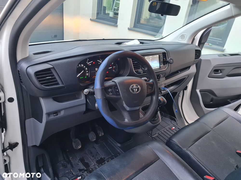 Toyota Proace - 10