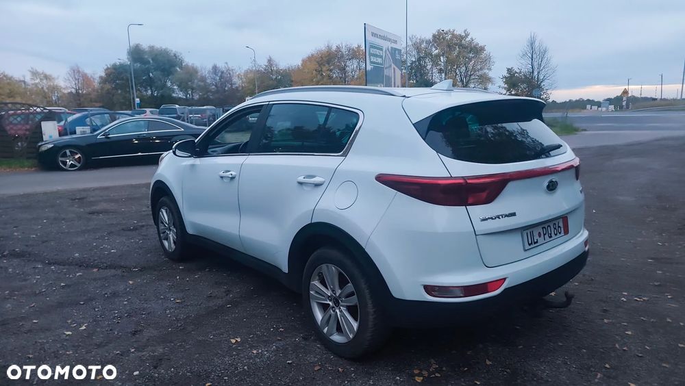 Kia Sportage 1.6 GDI 2WD ISG Attract - 12
