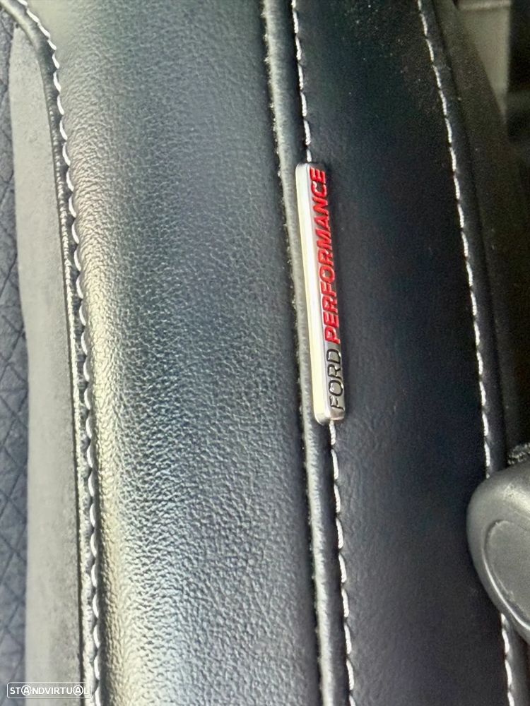 Ford Mustang Mach-E AWD GT - 22