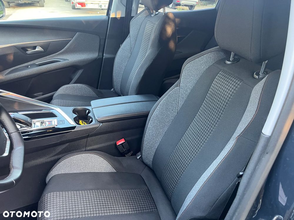 Peugeot 3008 1.2 PureTech Active Pack S&S EAT8 - 6