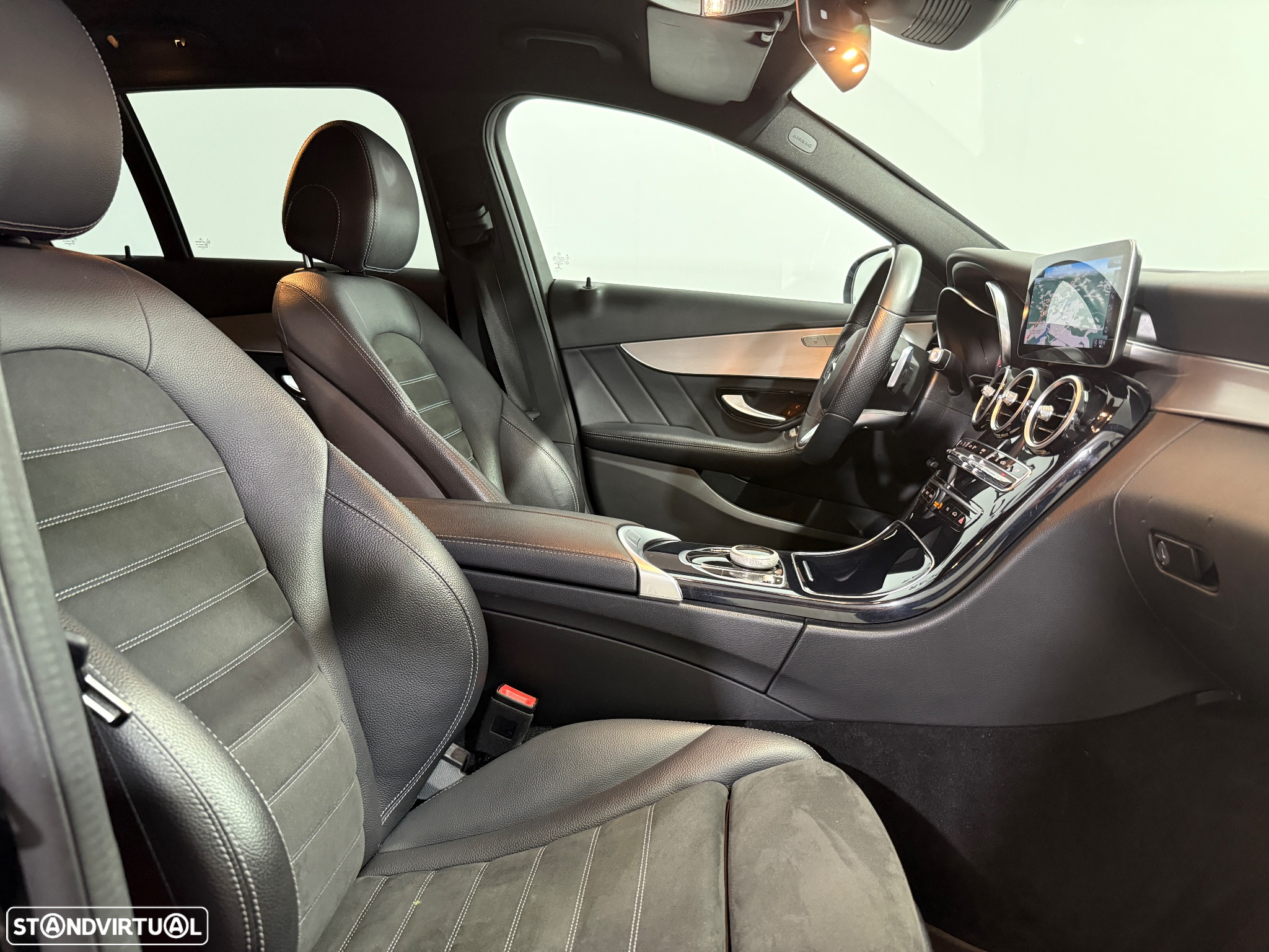 Mercedes-Benz C 300 de AMG Line - 17