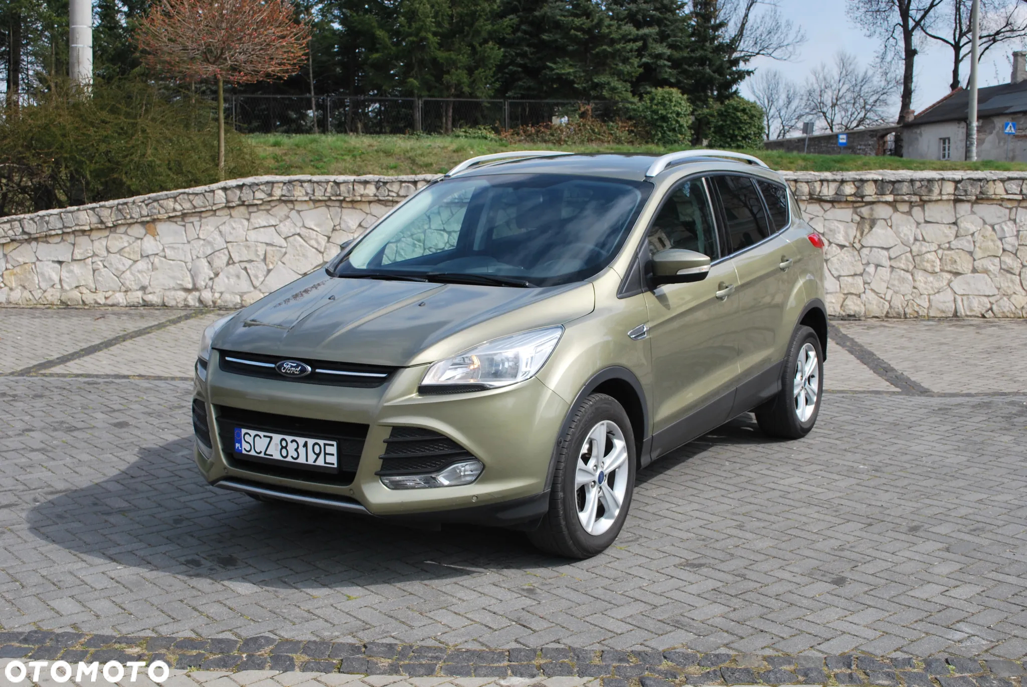 Ford Kuga 2.0 TDCi 2x4 Titanium - 2