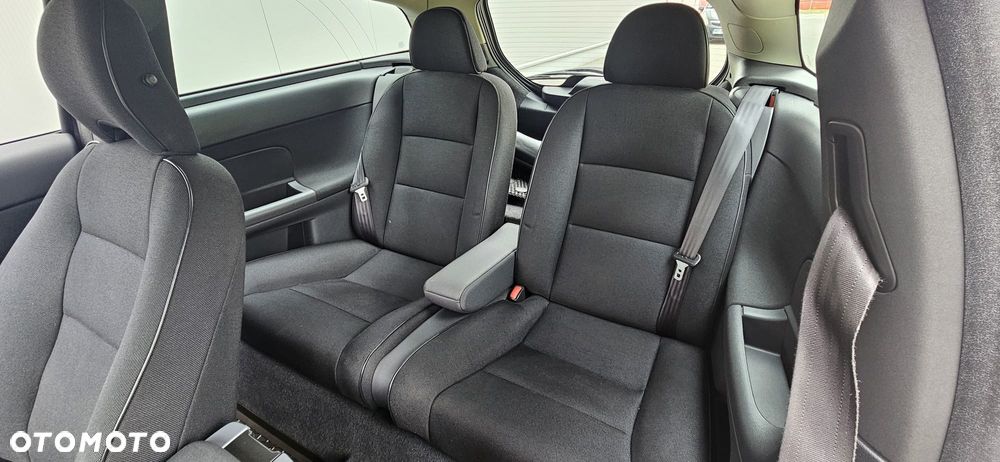 Volvo C30 D2 DRIVe Momentum - 19