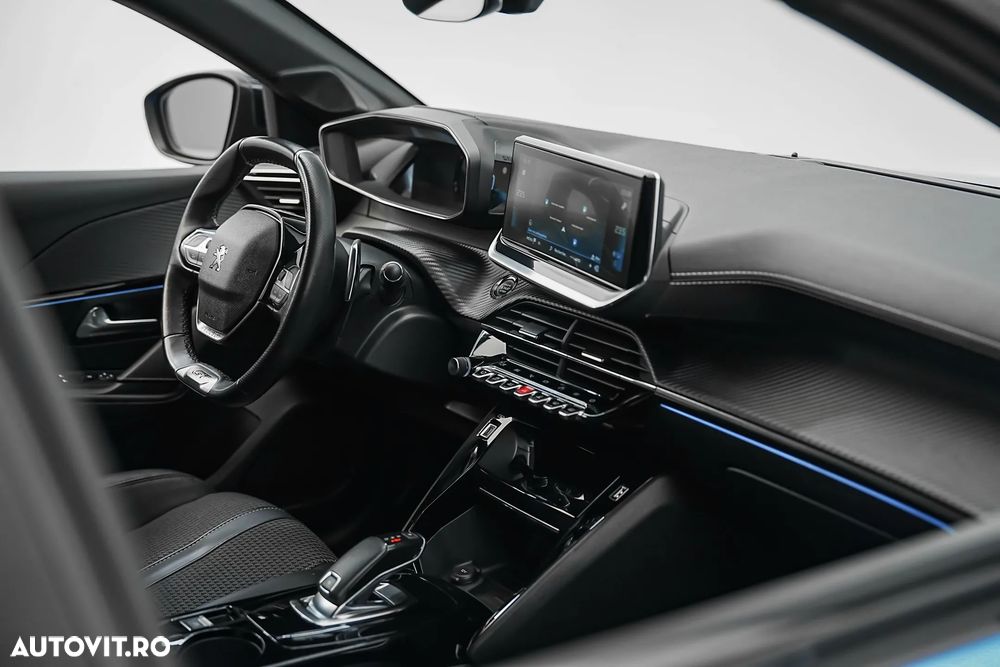 Peugeot 208 PureTech 130 EAT8 GT Pack - 17