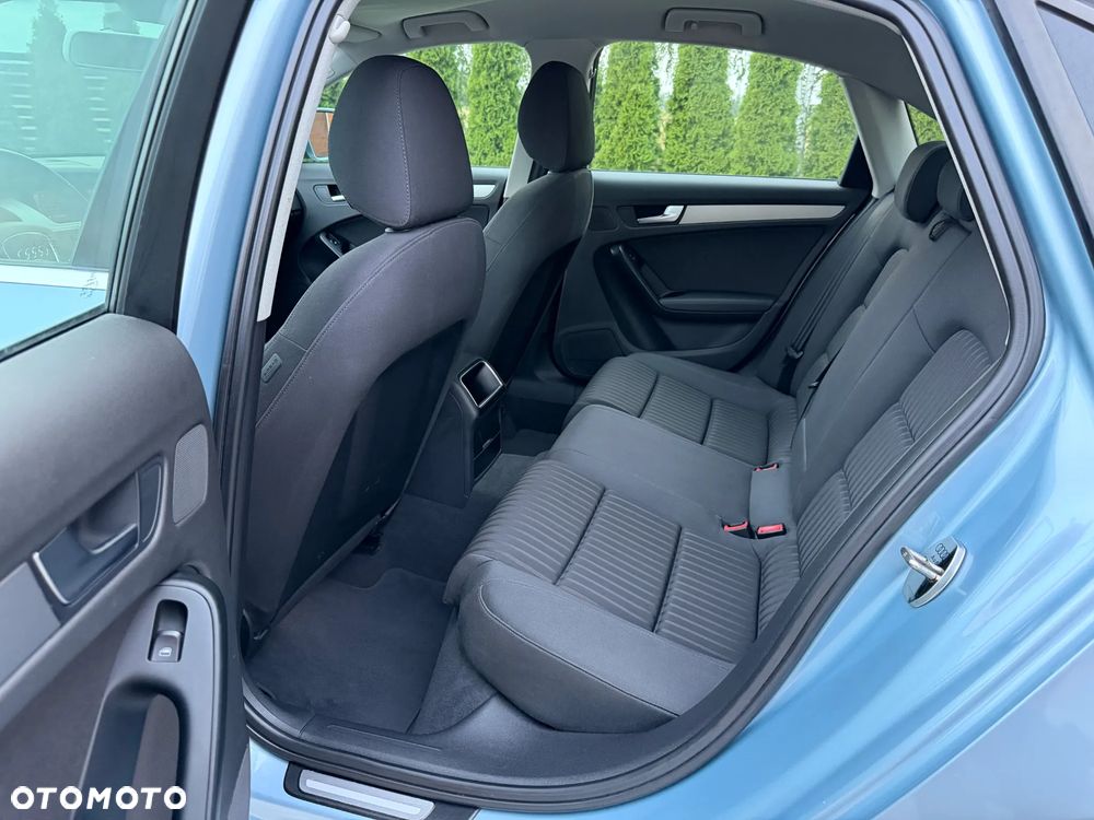 Audi A4 Limousine 1.8 TFSI Ambiente - 34