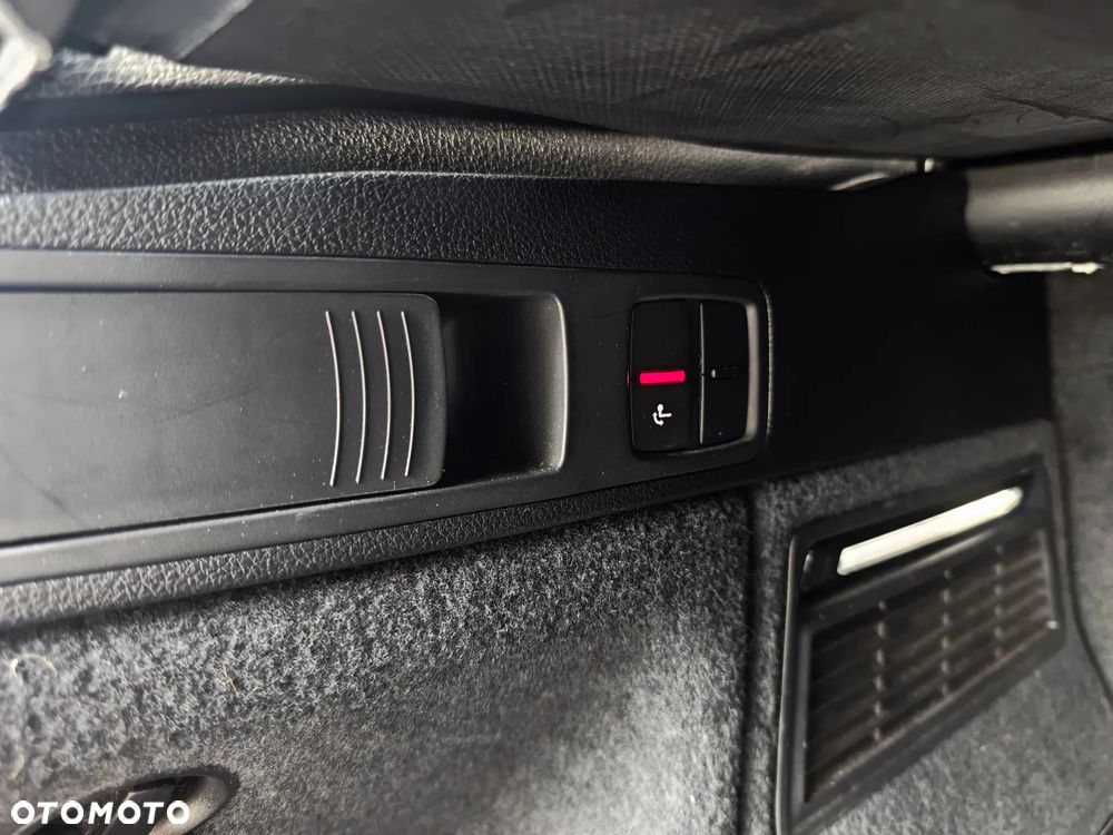 Audi Q5 40 TDI Quattro S tronic design - 23