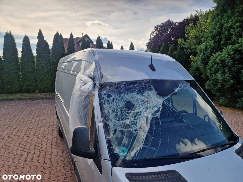 Mercedes-Benz Sprinter - 11
