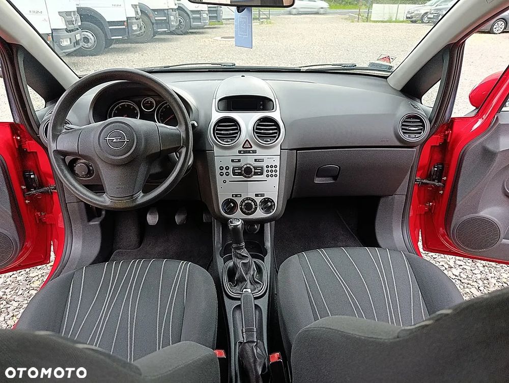 Opel Corsa 1.4 16V Sport - 23