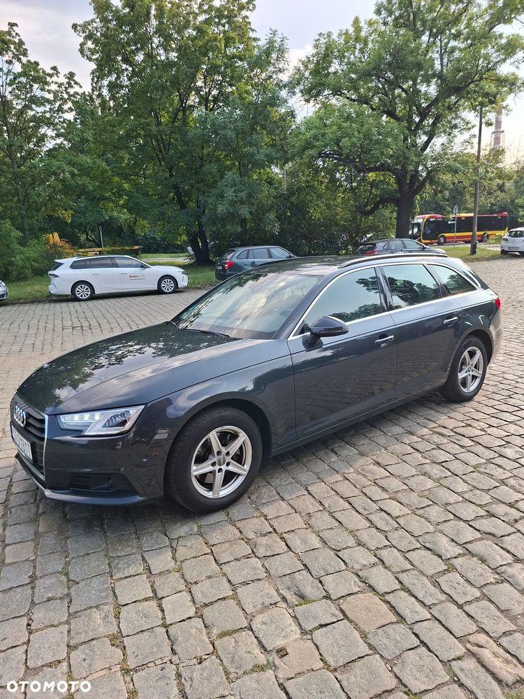 Audi A4 Avant 2.0 TDI S tronic - 1