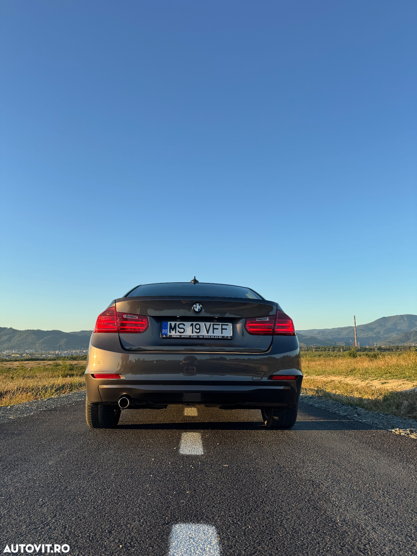BMW Seria 3 318d - 14