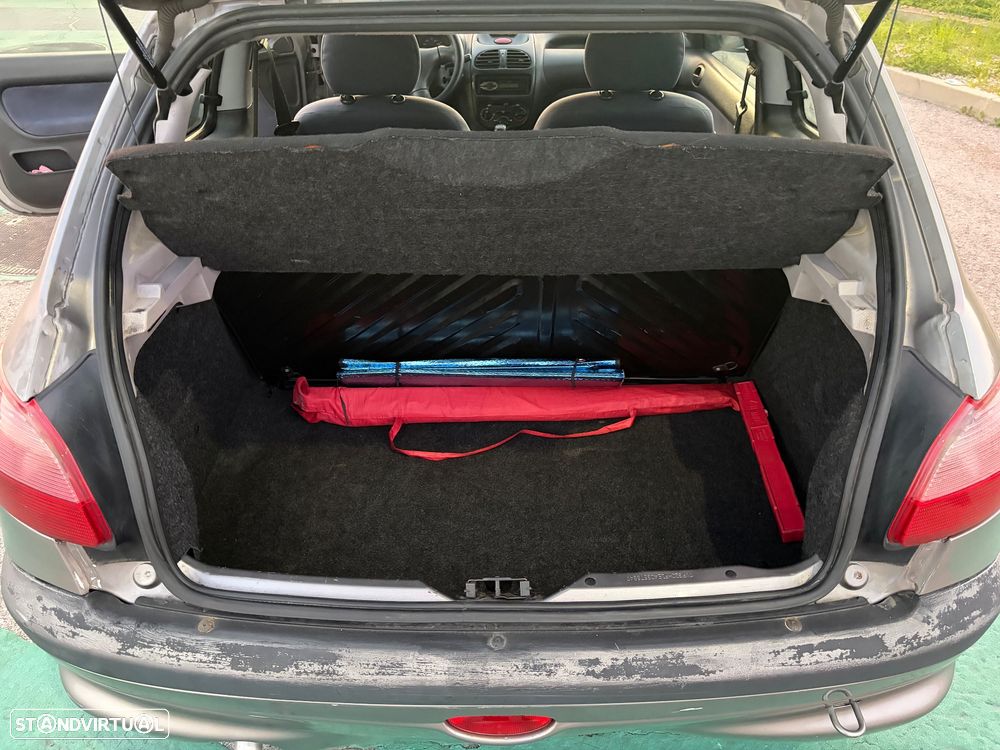 Peugeot 206 1.1 Color Line - 19