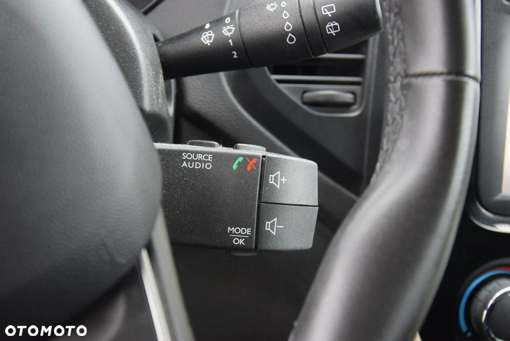 Renault Captur (ENERGY) TCe 90 INTENS - 36