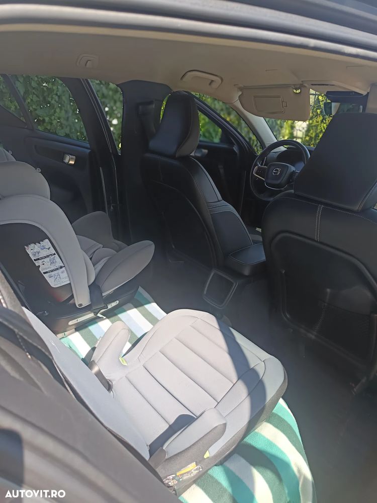 Volvo XC 40 - 5