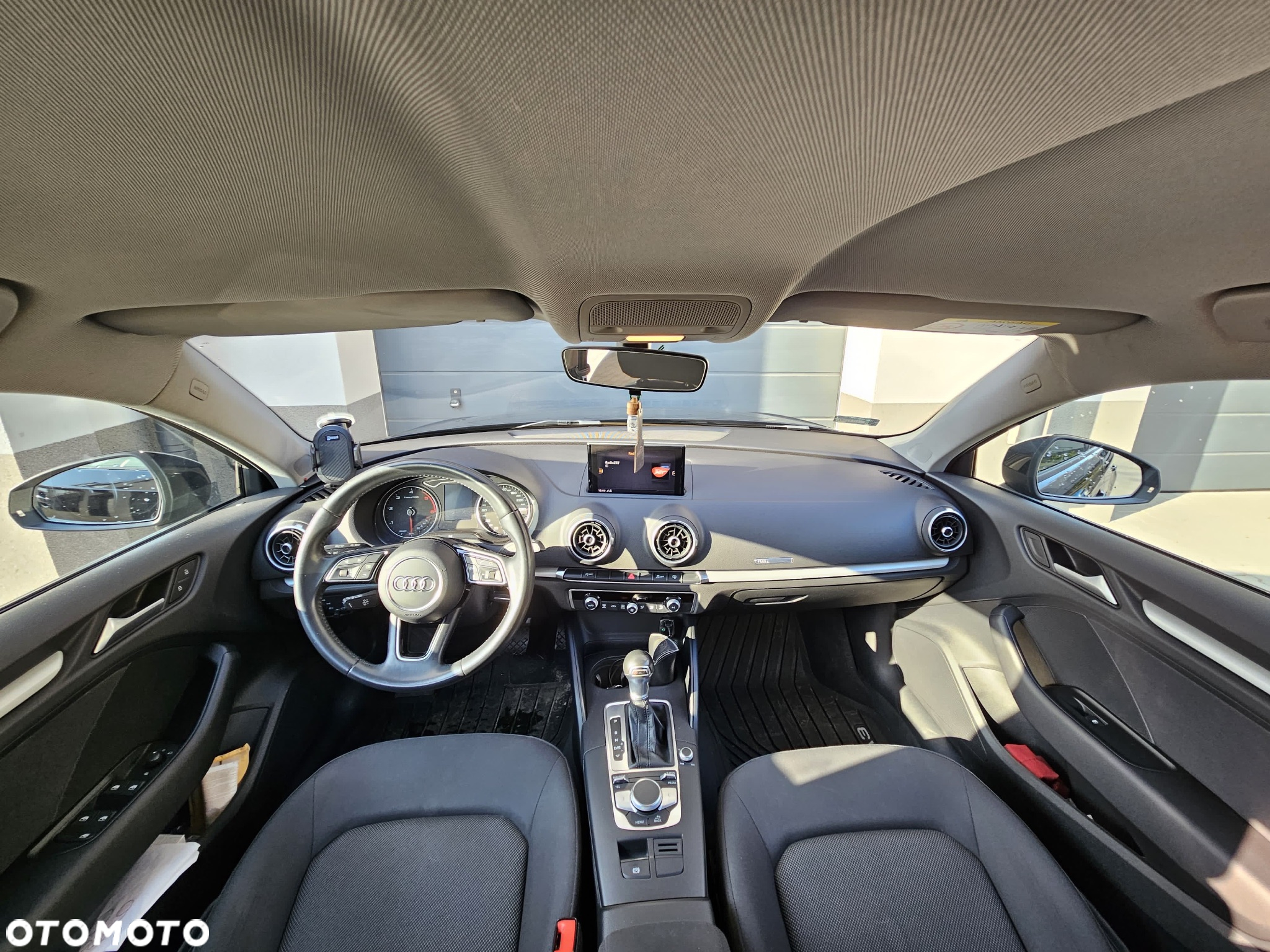 Audi A3 1.6 TDI Sport S tronic - 24