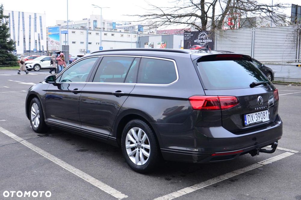Volkswagen Passat Variant 2.0 TDI SCR DSG Business - 3