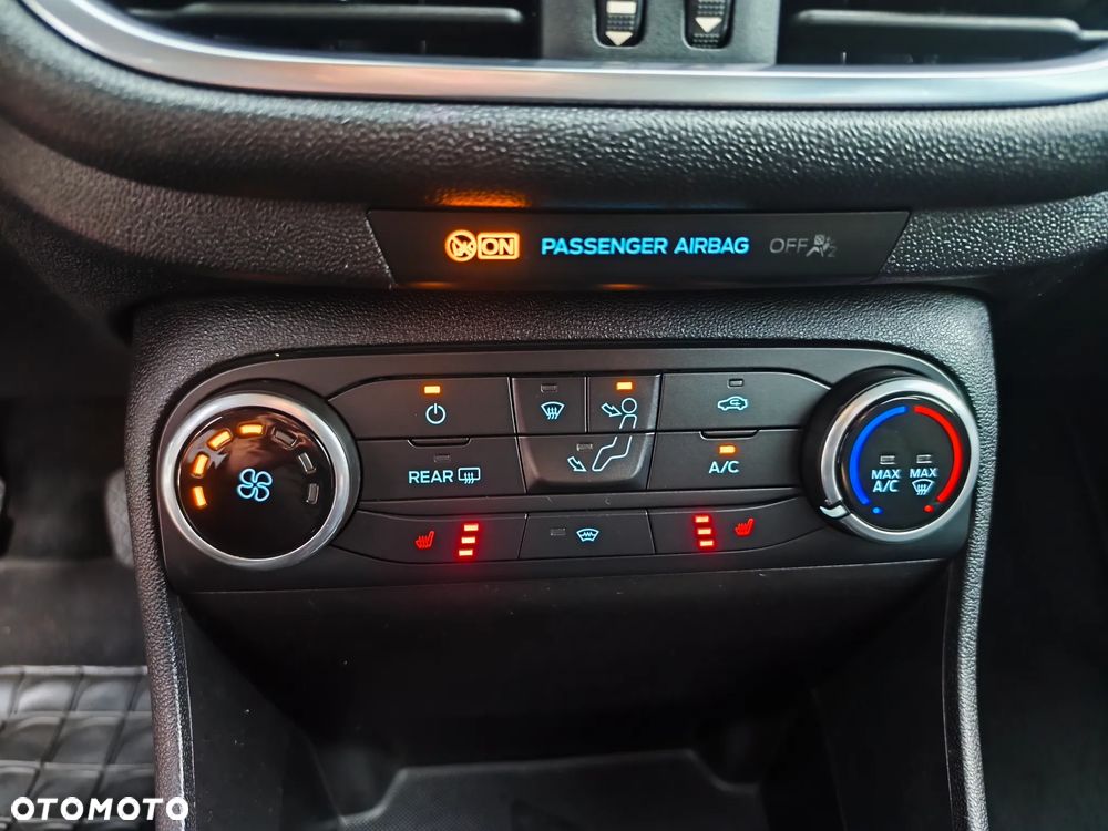 Ford Fiesta 1.1 S&S COOL&CONNECT - 12
