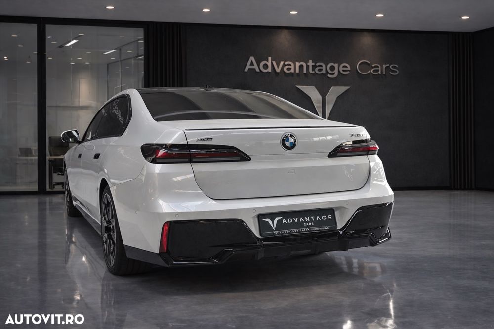 BMW Seria 7 740d xDrive MHEV - 8
