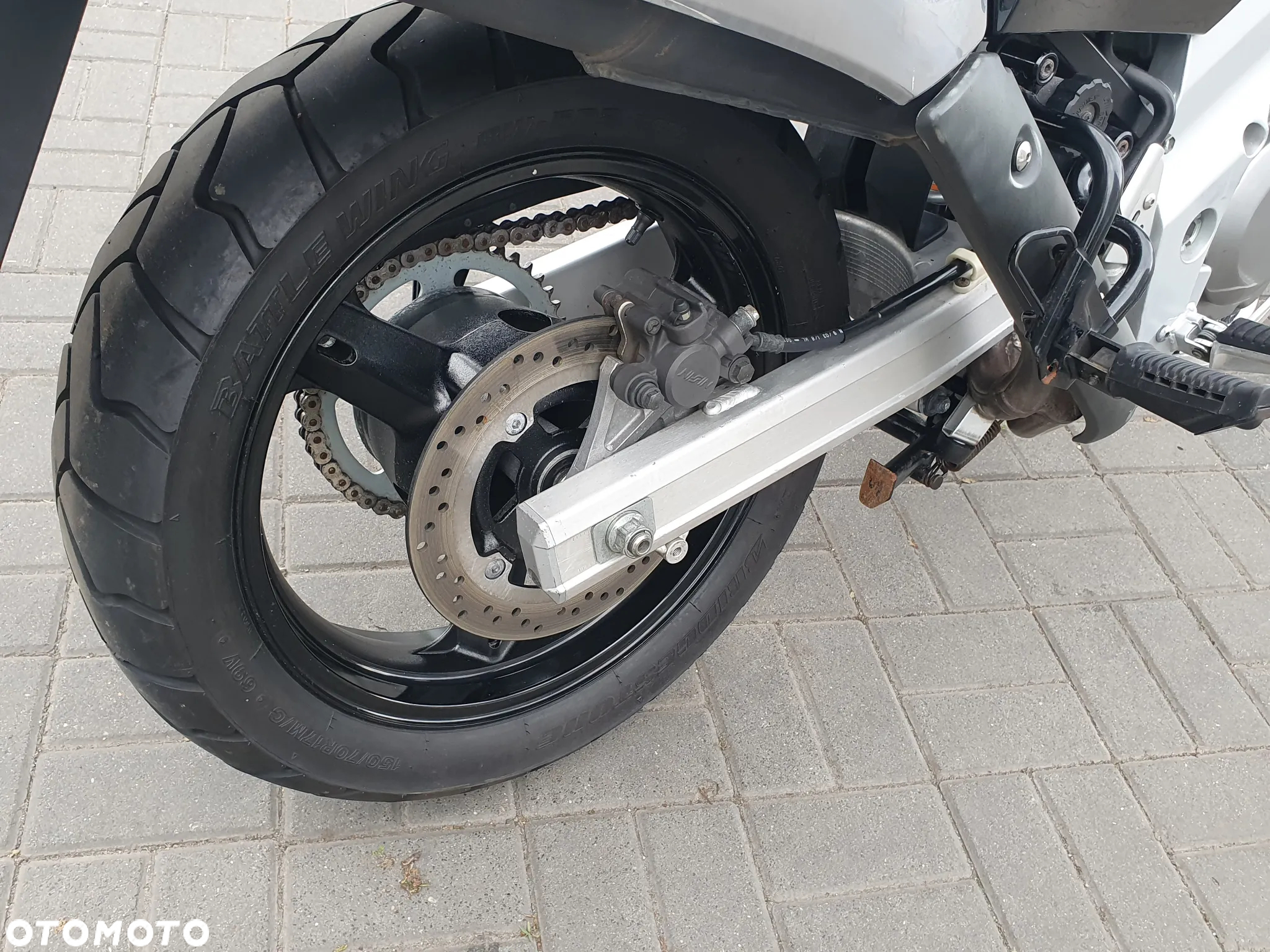 Suzuki V-STROM - 17