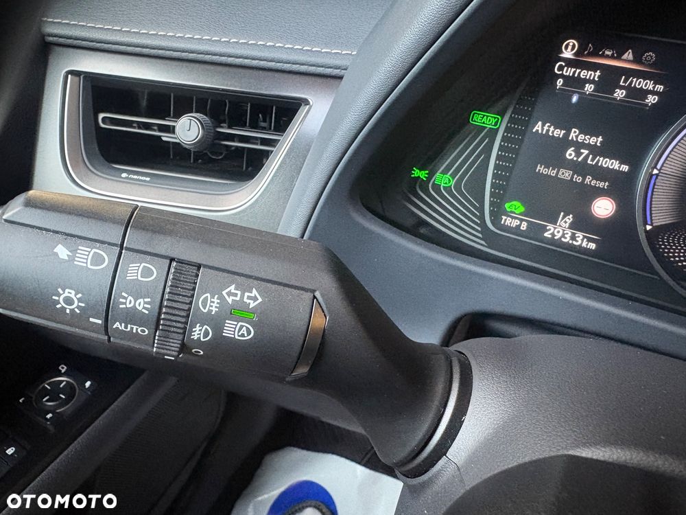 Lexus UX 250h Prestige 2WD - 31