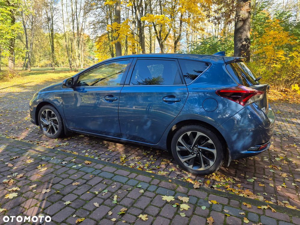 Toyota Auris 1.8 HSD Luna - 16