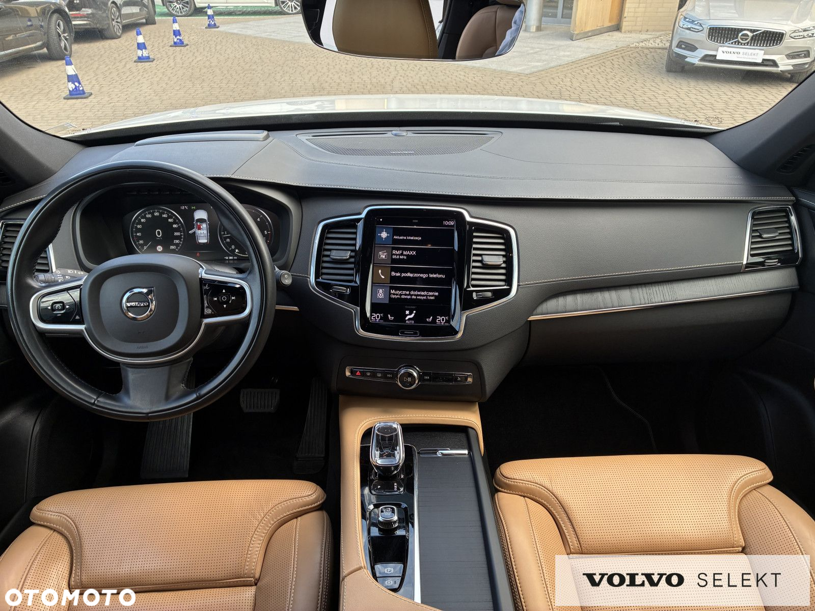 Volvo XC 90 - 13