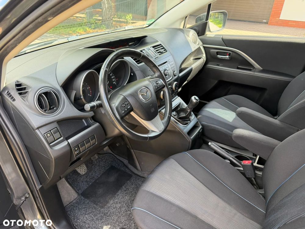 Mazda 5 - 6