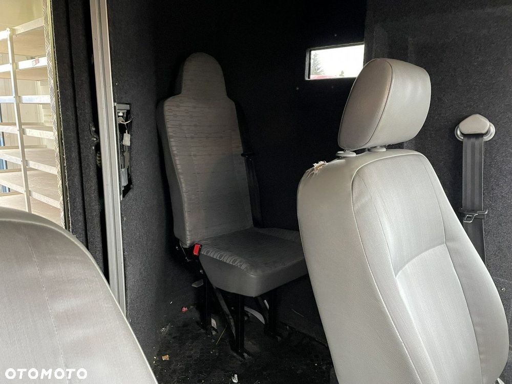 Volkswagen Transporter - 14