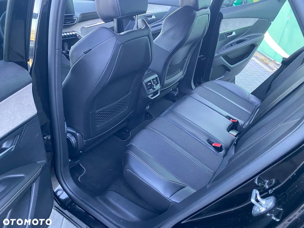 Peugeot 3008 1.5 BlueHDi GT Pack S&S EAT8 - 8
