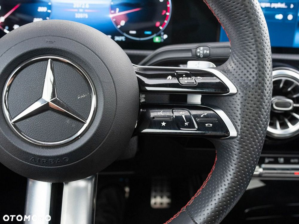Mercedes-Benz Klasa A 220 4-Matic Progressive 8G-DCT - 16