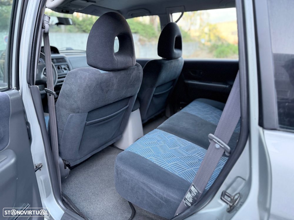 Mitsubishi Pajero Sport 2.5 TD GLS - 11