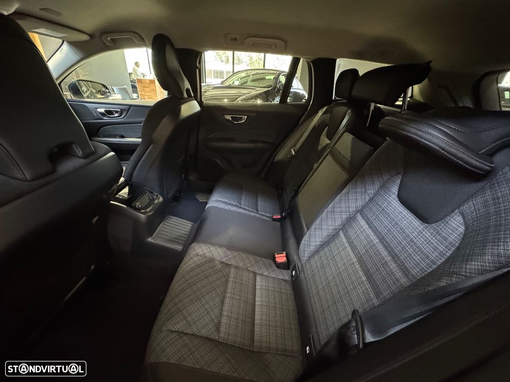 Volvo V60 2.0 T6 AWD TE Core - 20