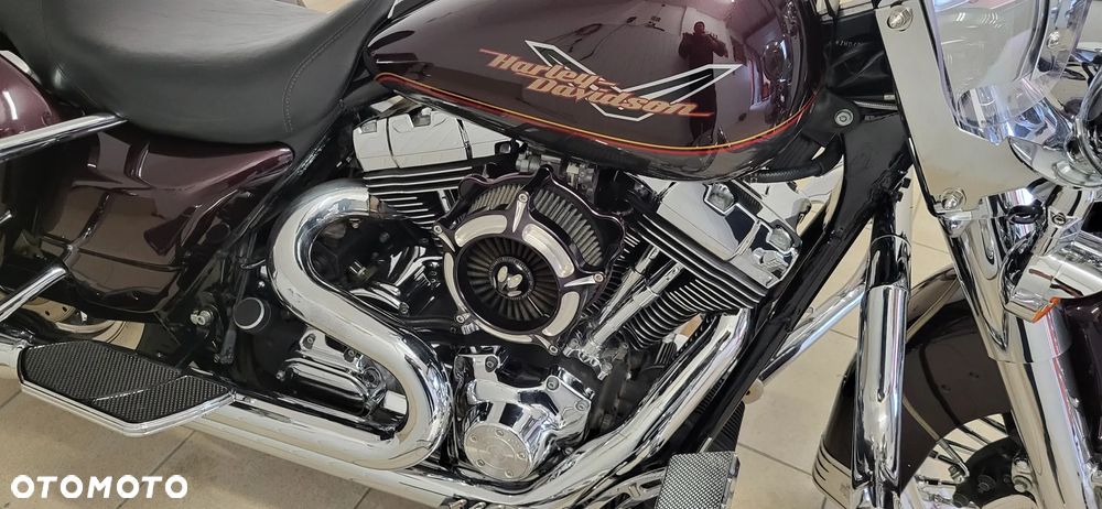 Harley-Davidson Touring Road King - 19