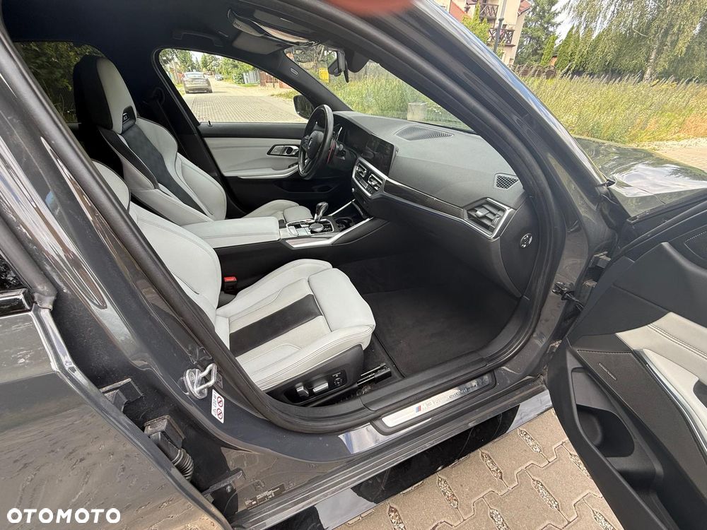 BMW M3 Competition M xDrive - 12