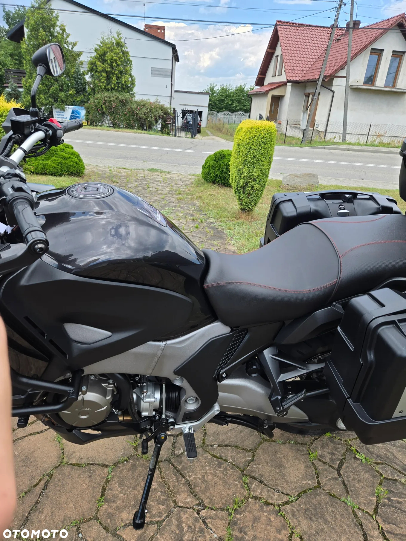 Honda VFR - 12