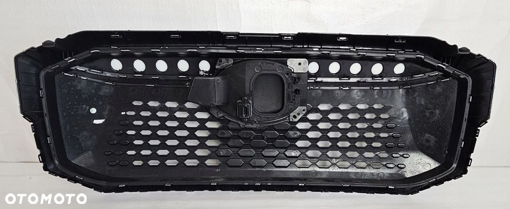 GRILL ATRAPA CHROMY MAXUS eDELIVER 9 V90 2019- - 8