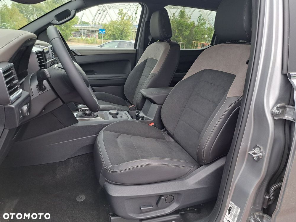 Volkswagen Amarok - 12