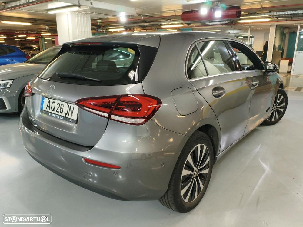 Mercedes-Benz A 250 e Style Plus - 3