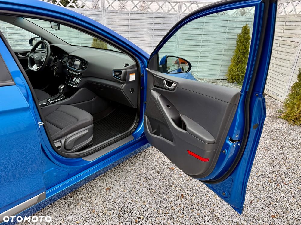 Hyundai IONIQ Hybrid Premium - 29