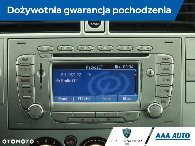 Ford Kuga - 12