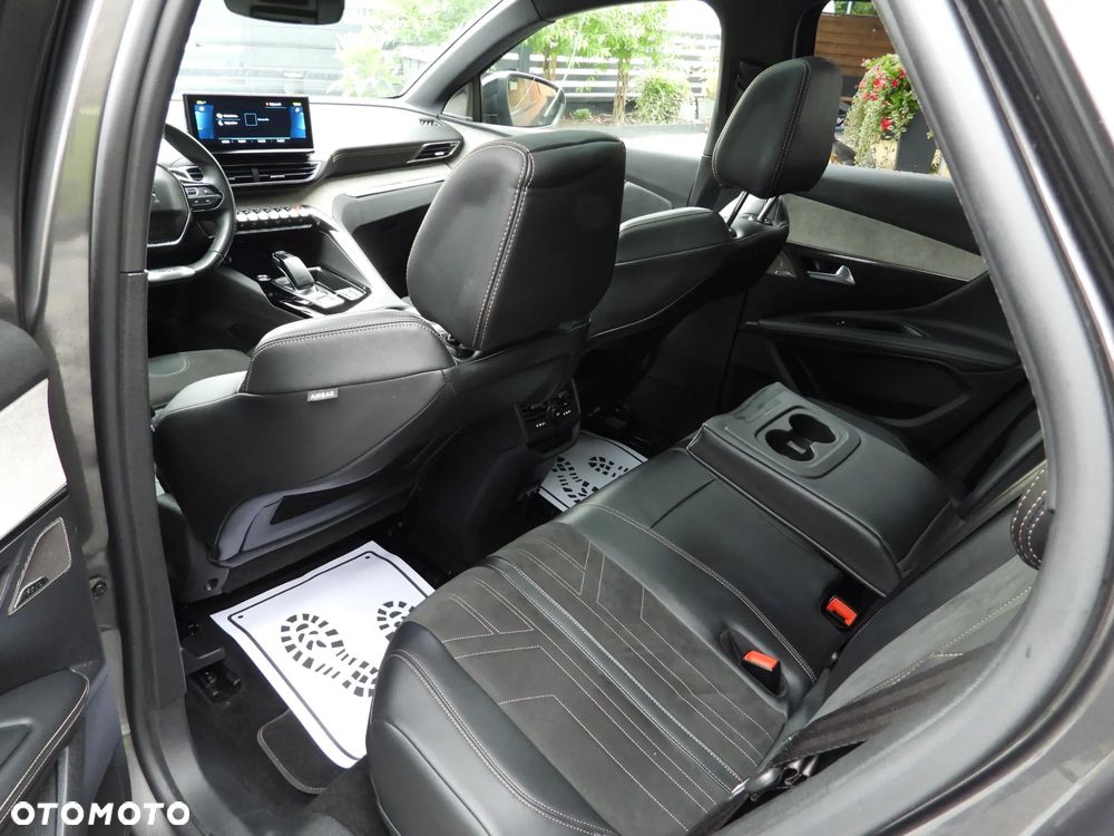 Peugeot 3008 225 e-EAT8 GT - 34