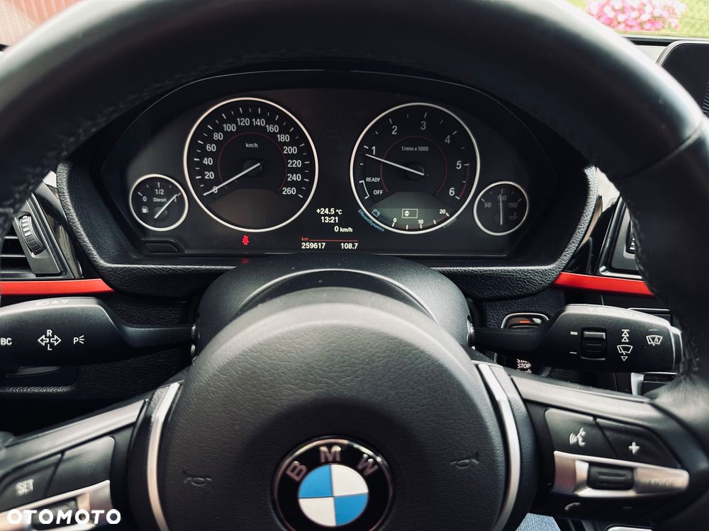 BMW Seria 3 320d - 23