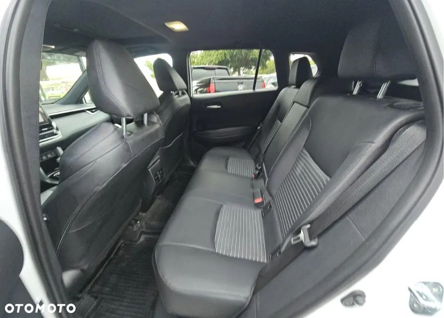 Toyota Corolla Cross - 11